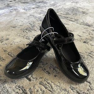 Children's Place Girls' Black Floral Flat Shoe/Booties in Size Youth/Girls 1